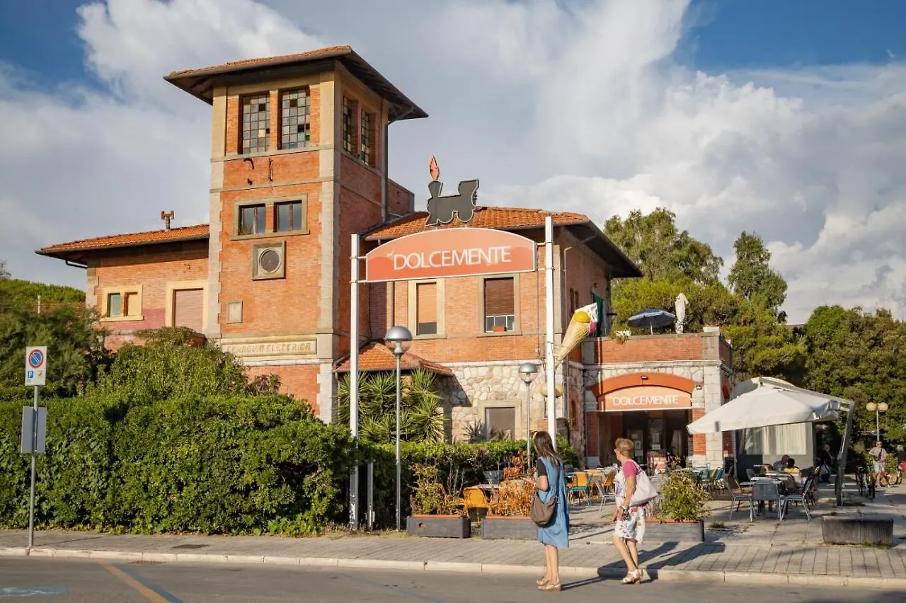 Appartamento La Marea Monolocale sul mare Tirrenia